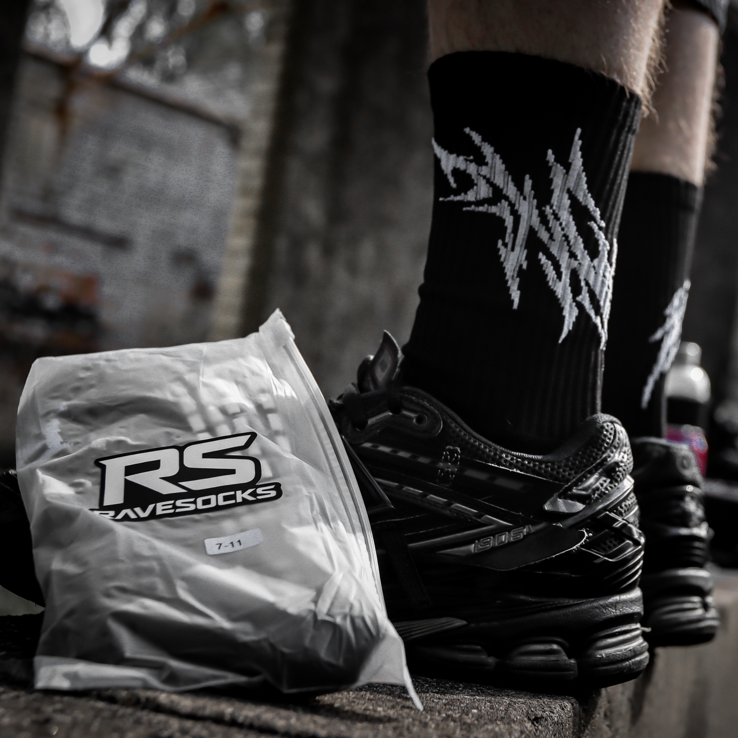 CYBER GRIP SOCKS - BLACK